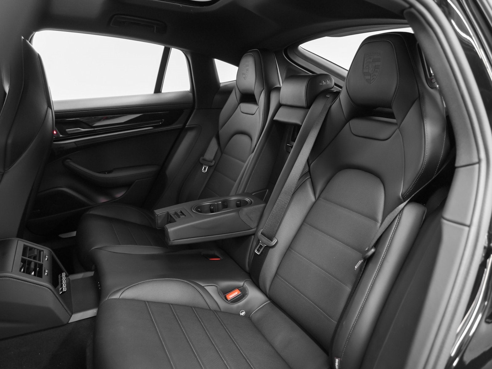 2026 Porsche Panamera 4