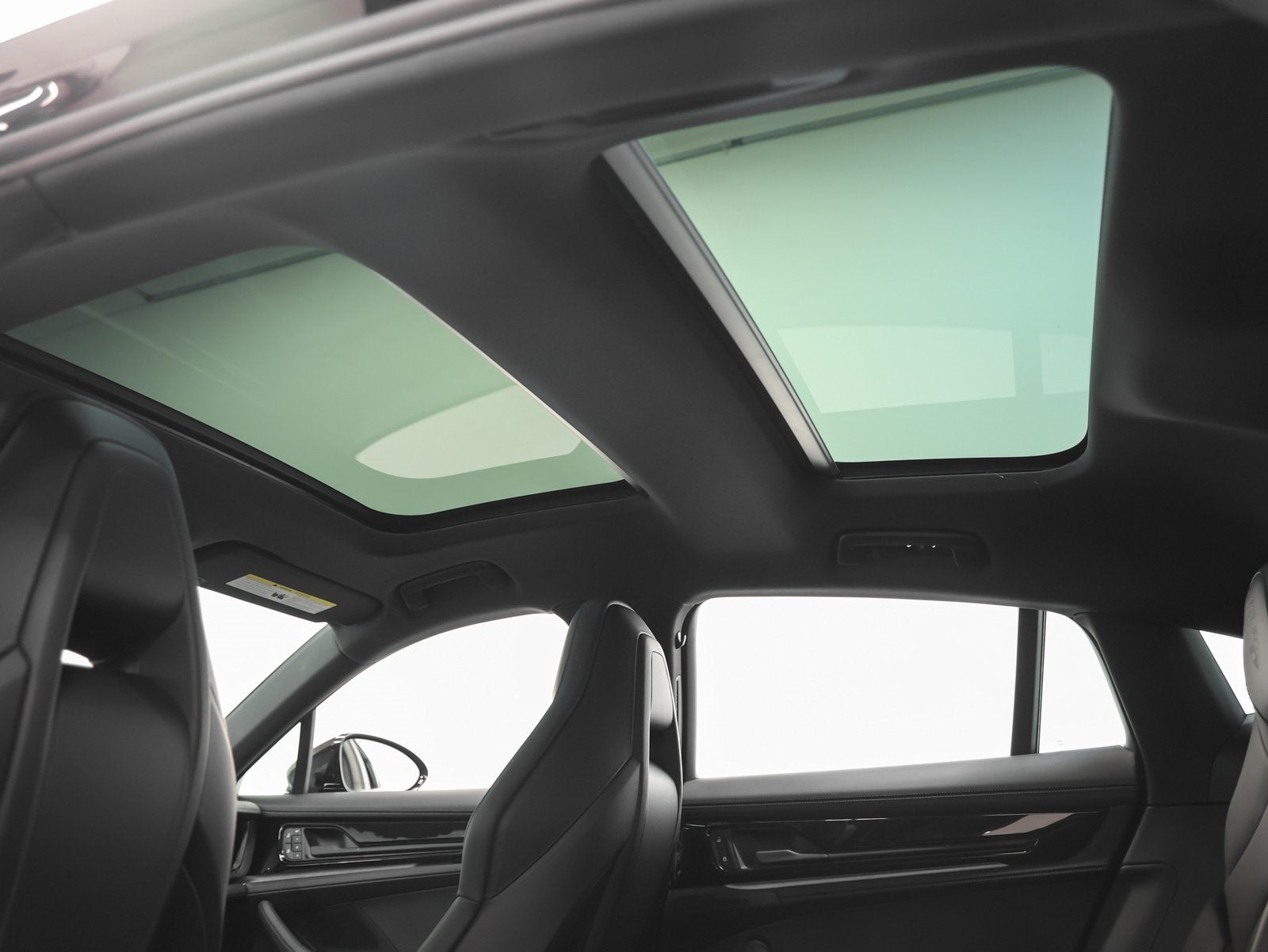 2026 Porsche Panamera 4