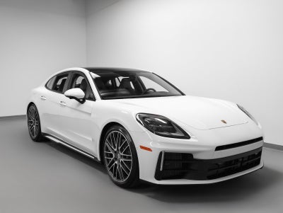2026 Porsche Panamera 4