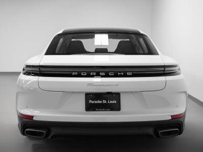 2026 Porsche Panamera 4