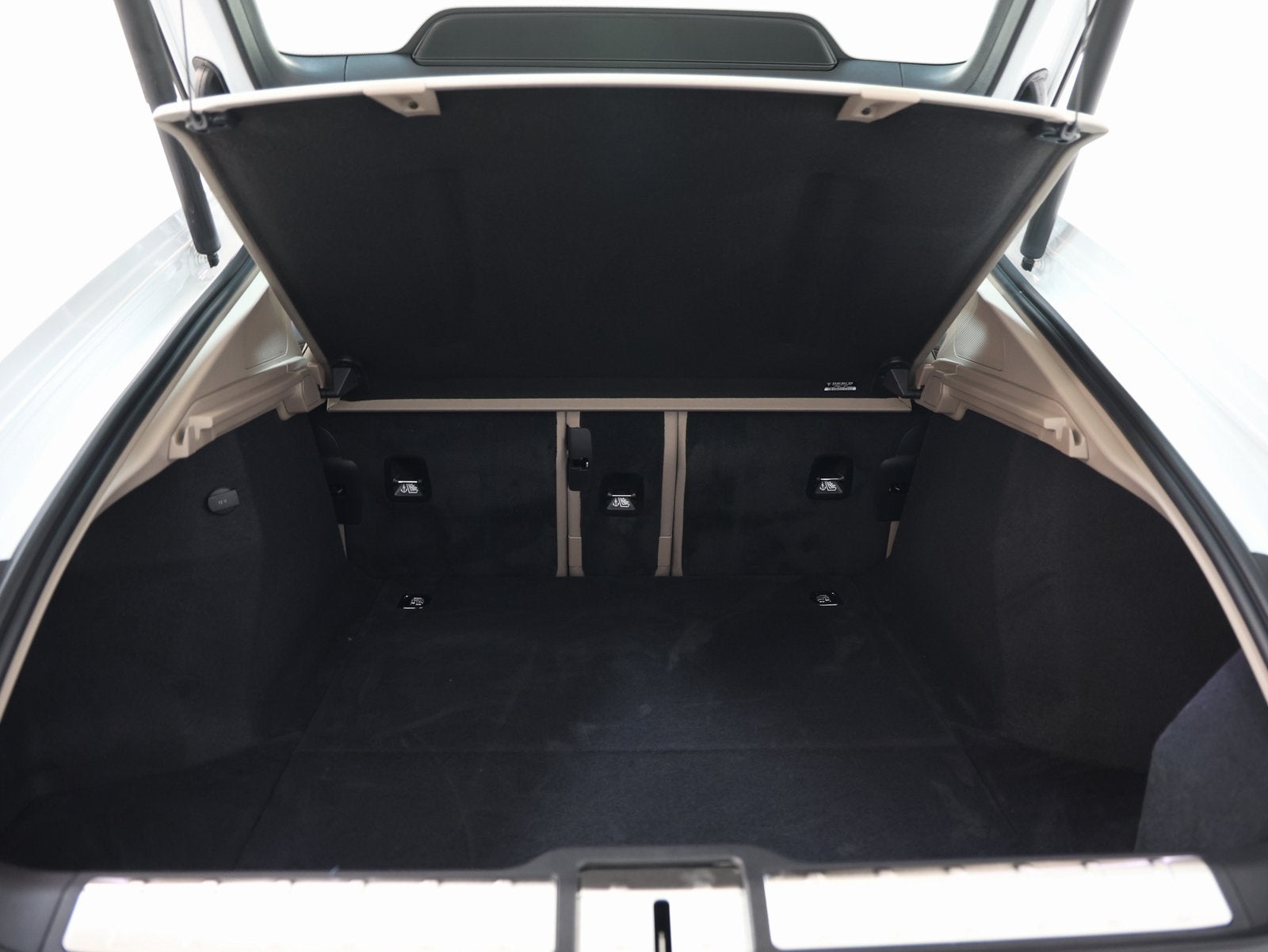 2026 Porsche Panamera 4