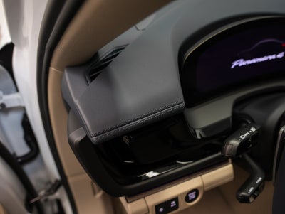 2026 Porsche Panamera 4