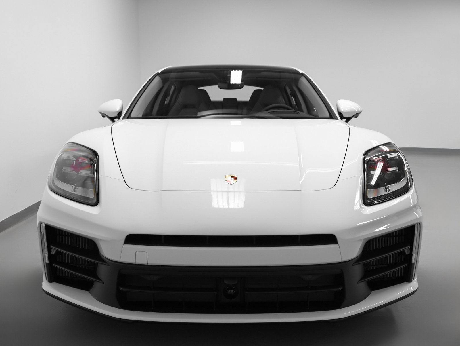 2026 Porsche Panamera 4