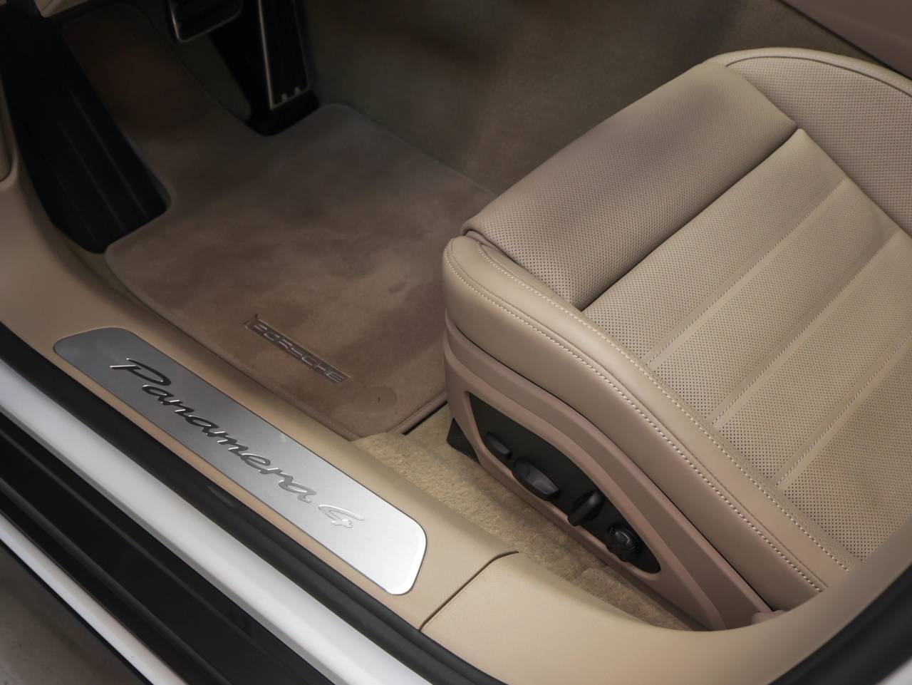 2026 Porsche Panamera Panamera 4