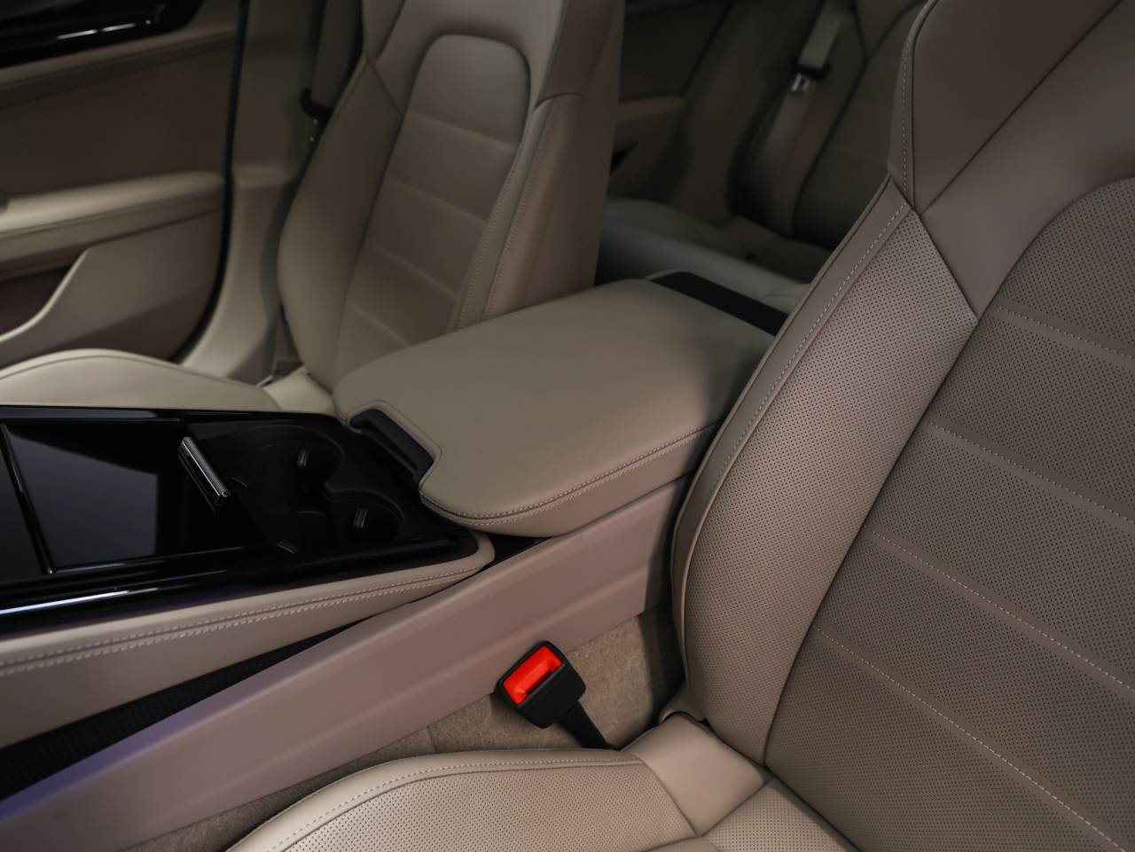 2026 Porsche Panamera Panamera 4