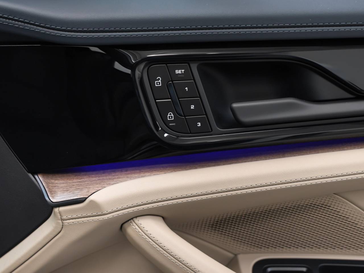 2026 Porsche Panamera Panamera 4