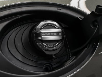 2026 Porsche Panamera 4