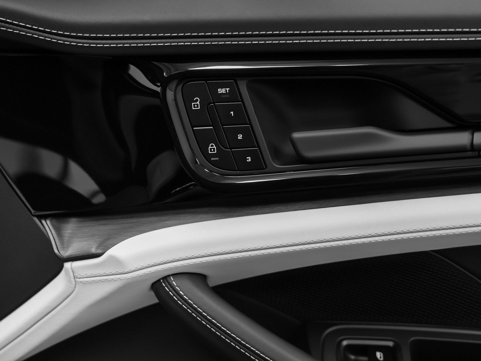 2026 Porsche Panamera 4