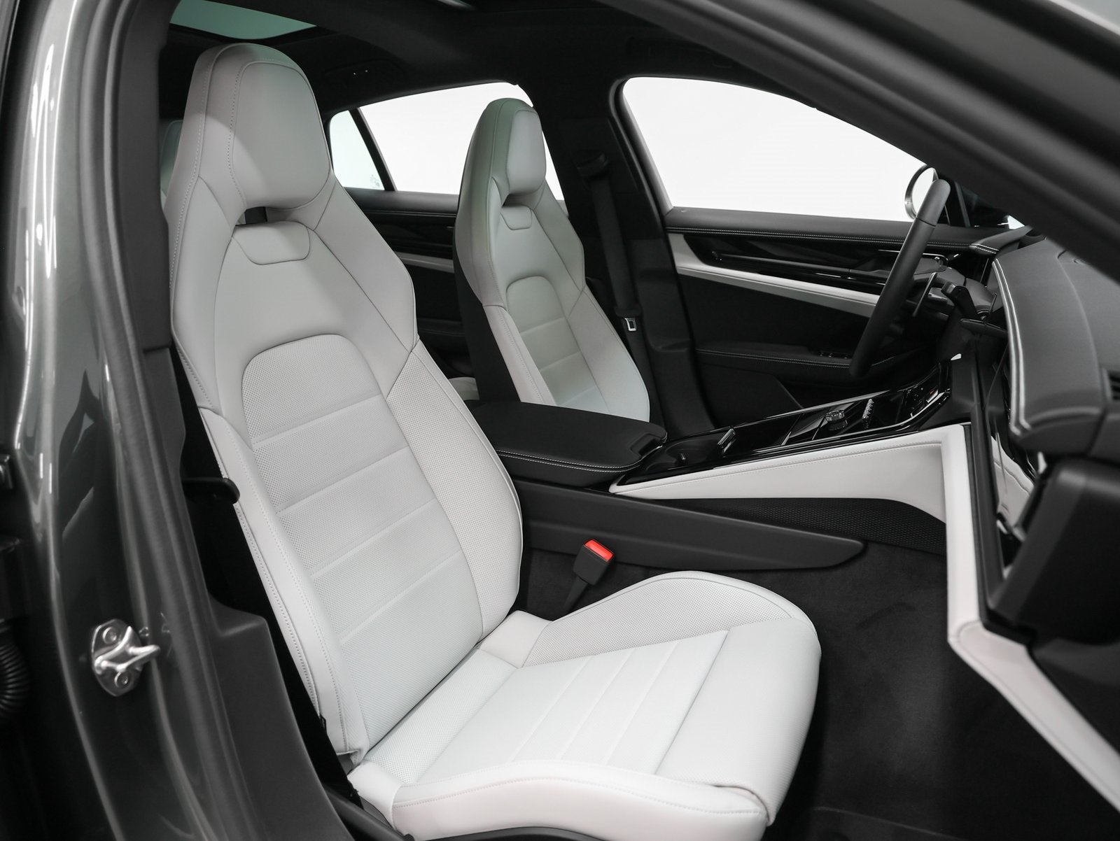 2026 Porsche Panamera 4