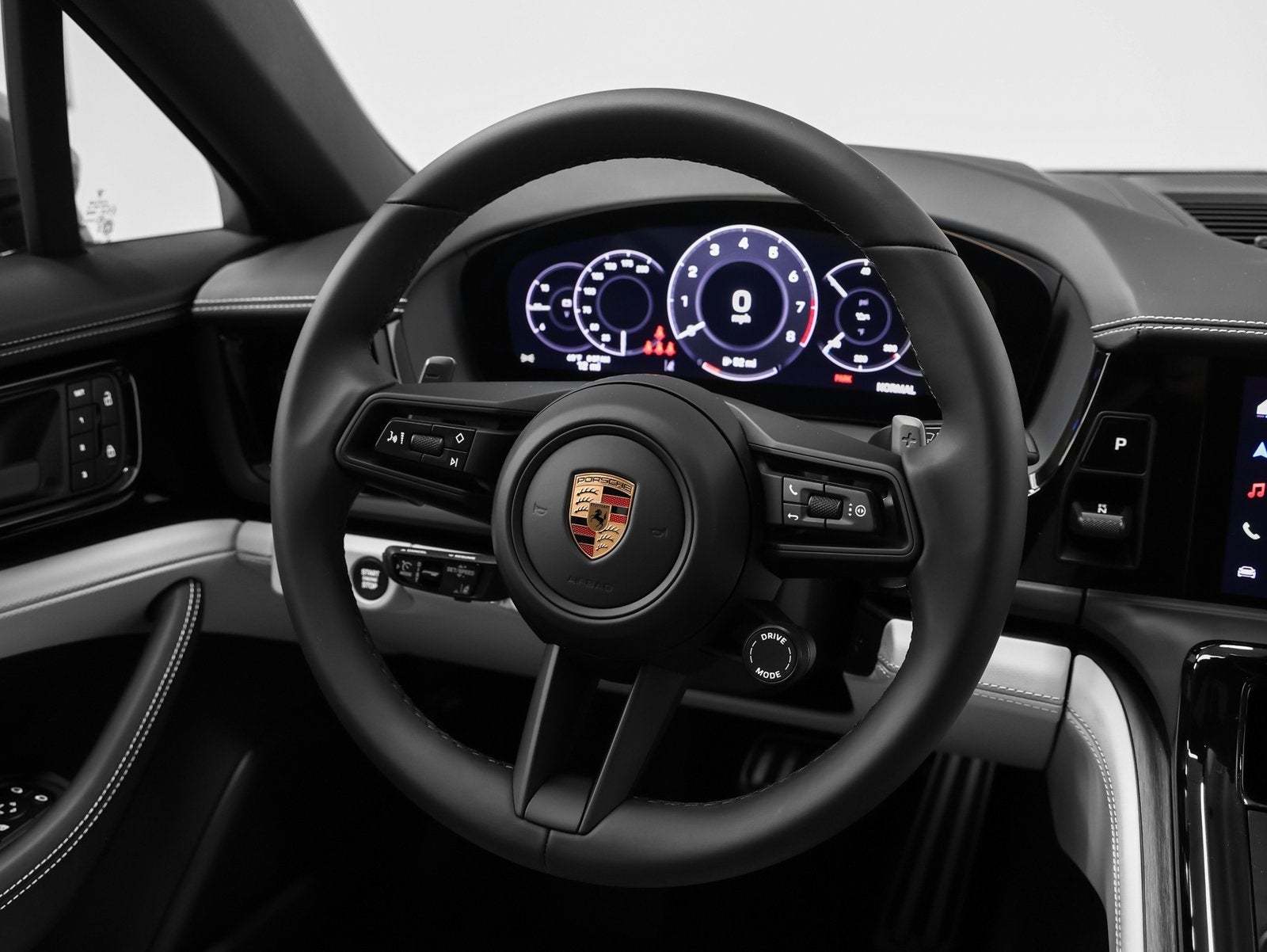 2026 Porsche Panamera 4