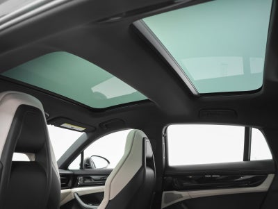 2026 Porsche Panamera 4