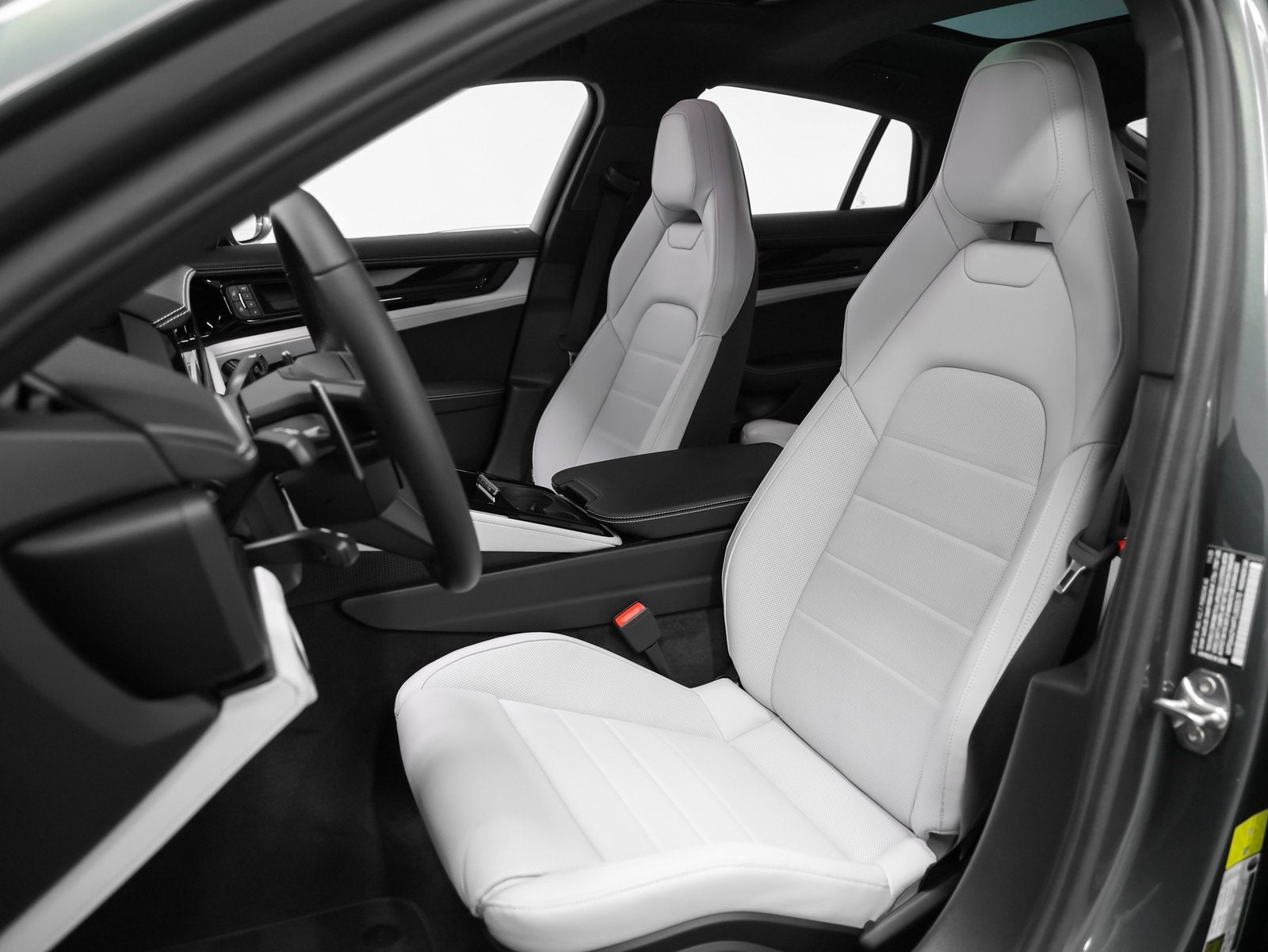 2026 Porsche Panamera 4