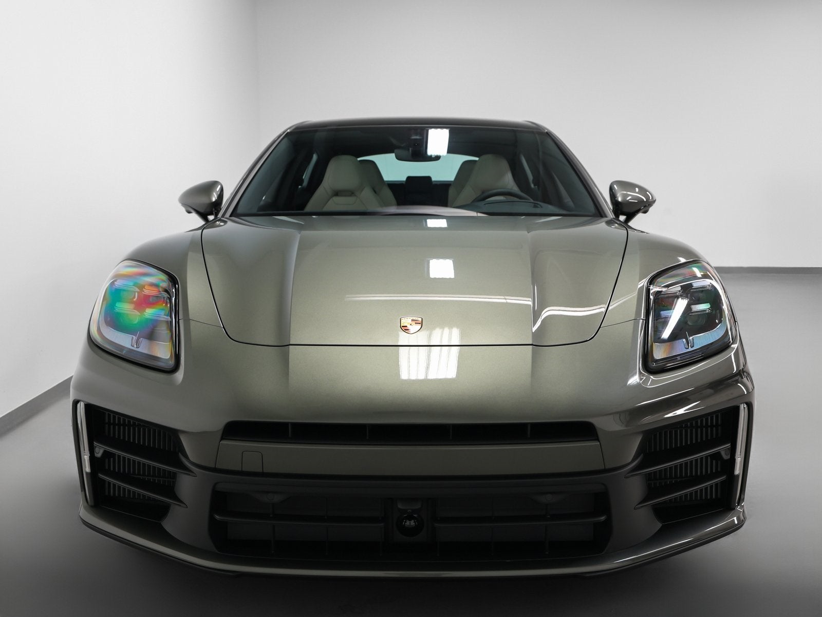 2026 Porsche Panamera 4