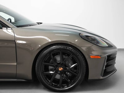 2026 Porsche Panamera Panamera 4