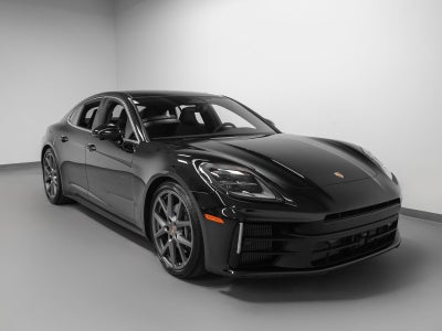 2026 Porsche Panamera 4
