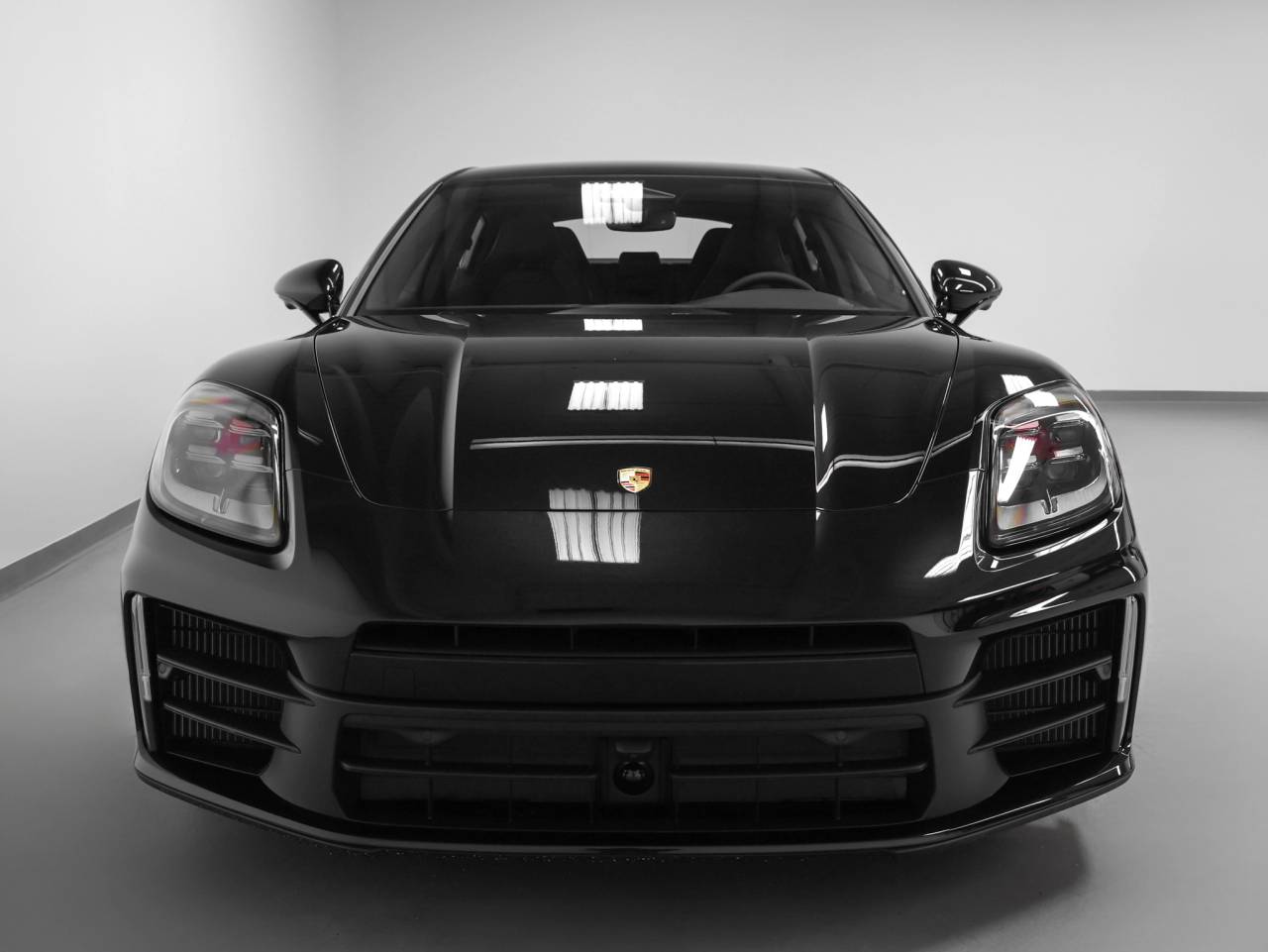 2026 Porsche Panamera 4