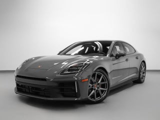 2026 Porsche Panamera 4