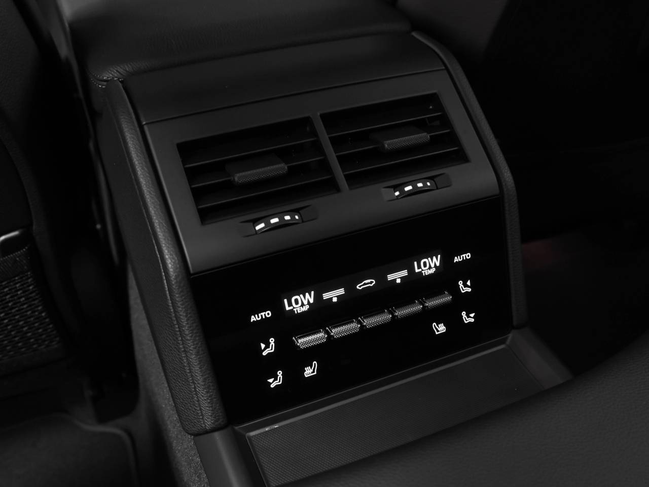 2026 Porsche Panamera Panamera 4