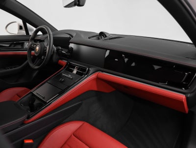 2025 Porsche Panamera Panamera 4