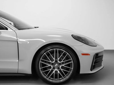 2025 Porsche Panamera Panamera 4