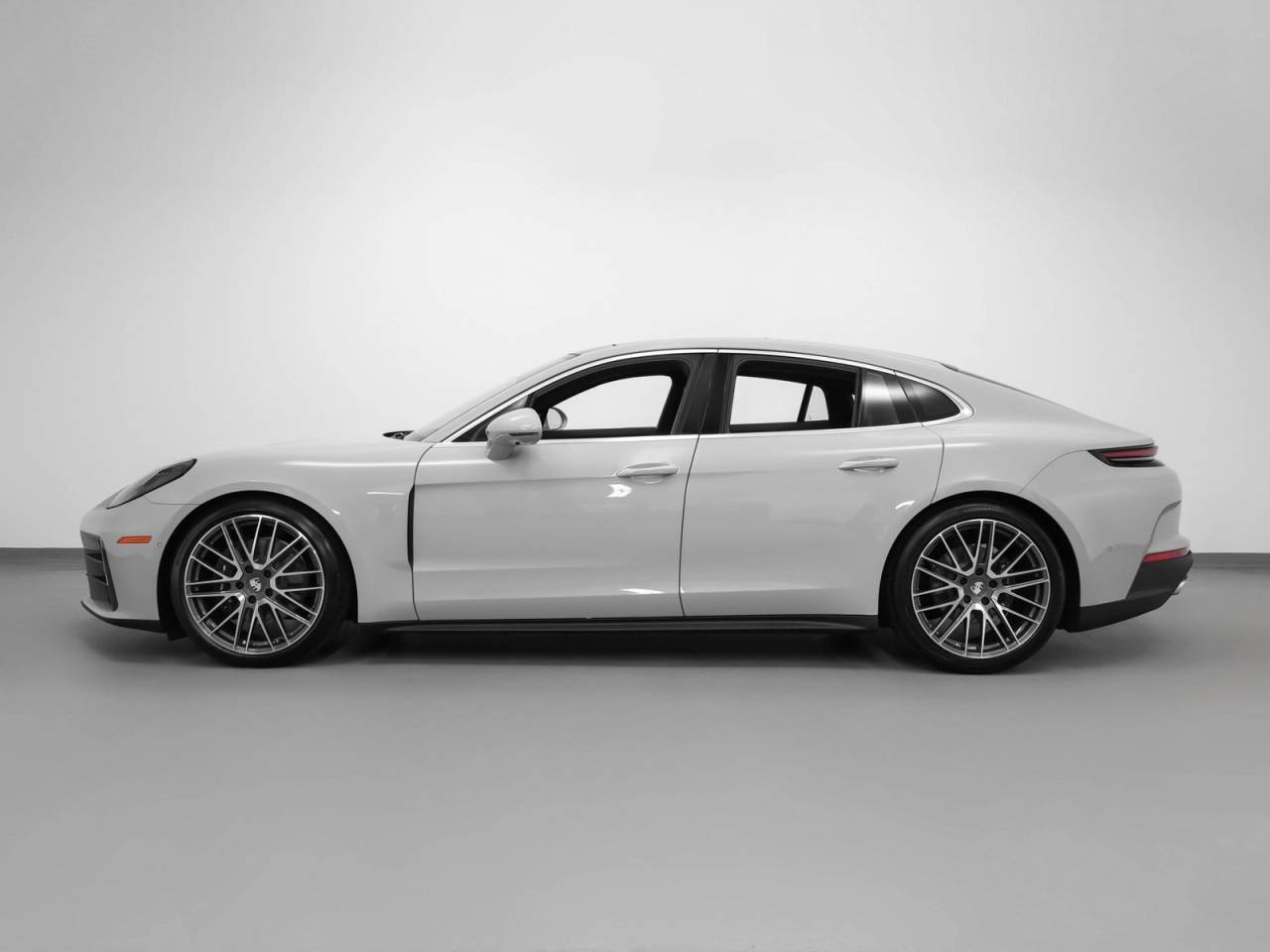 2025 Porsche Panamera Panamera 4