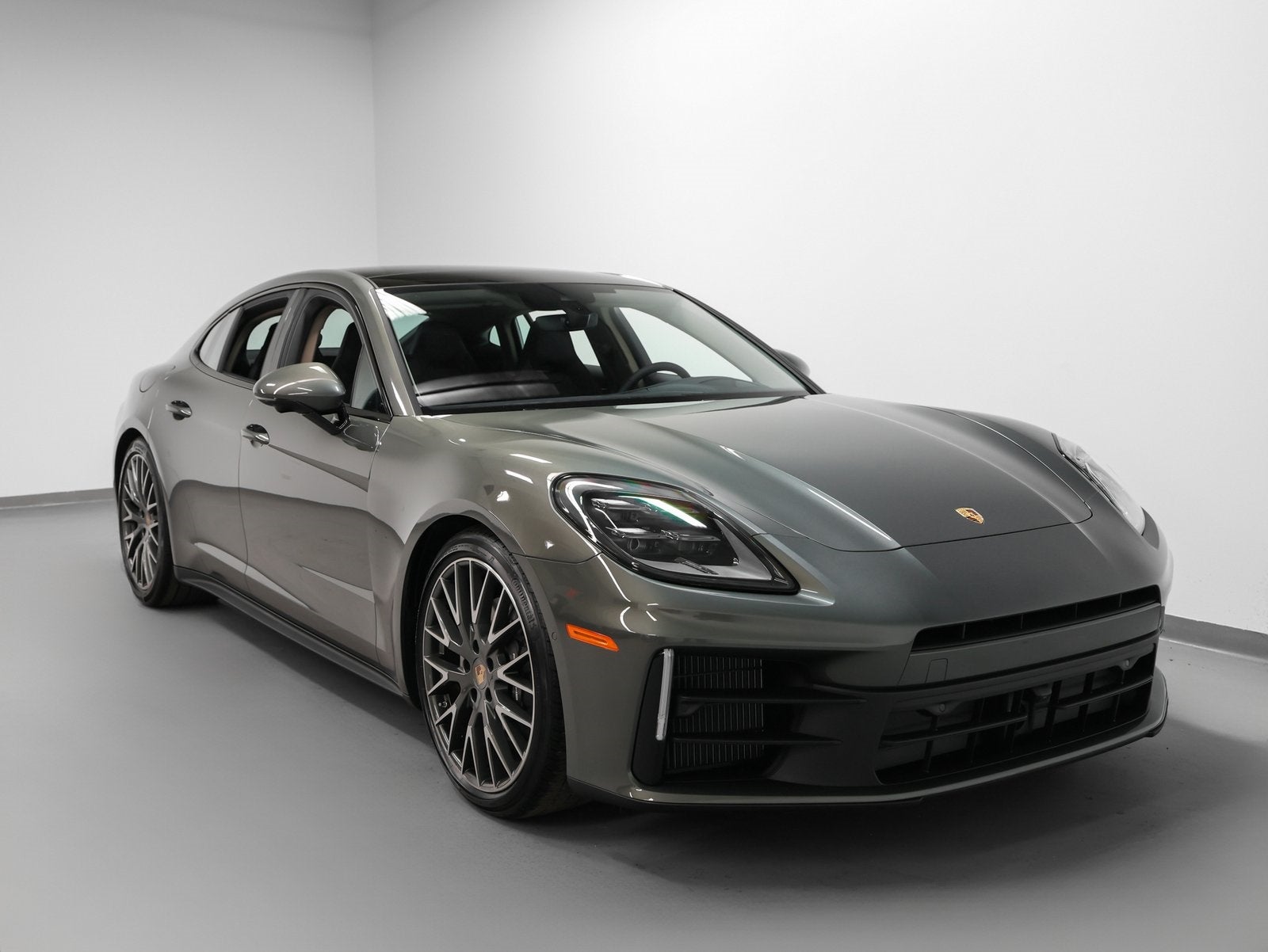 2026 Porsche Panamera 4