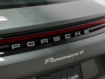 2026 Porsche Panamera 4