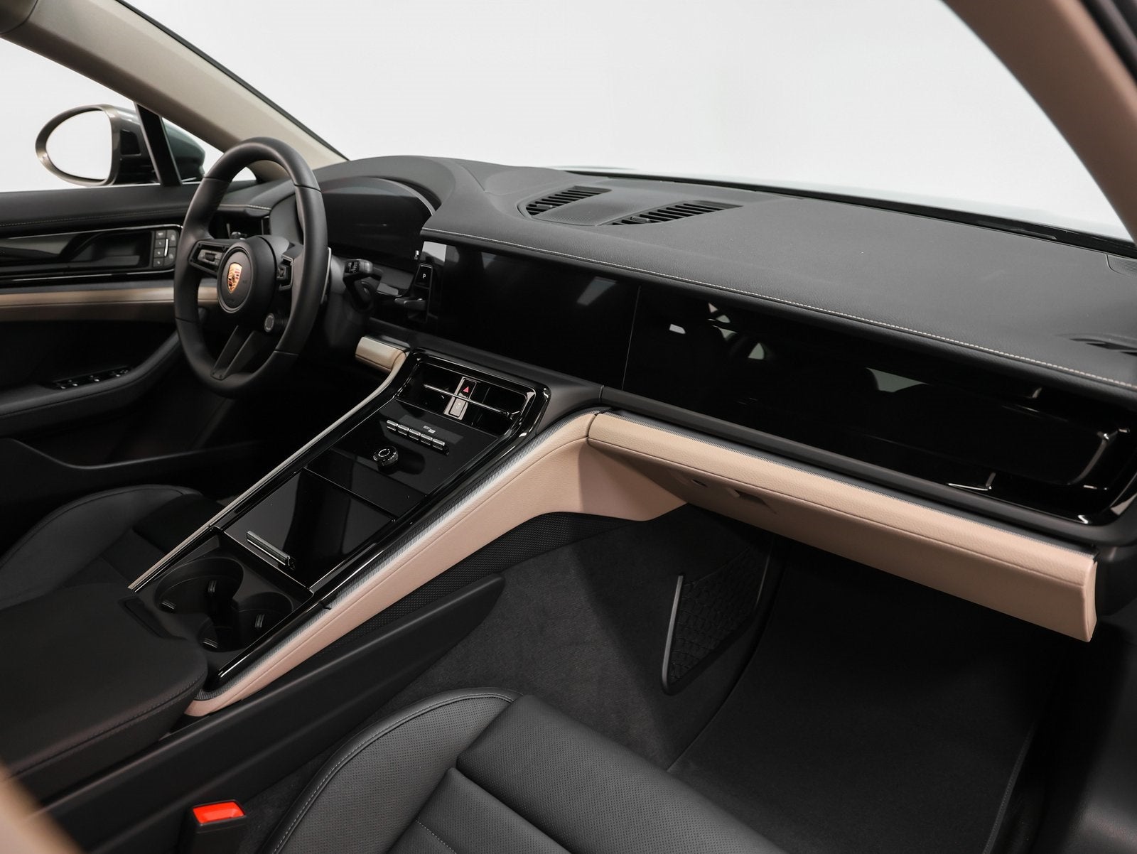 2026 Porsche Panamera 4