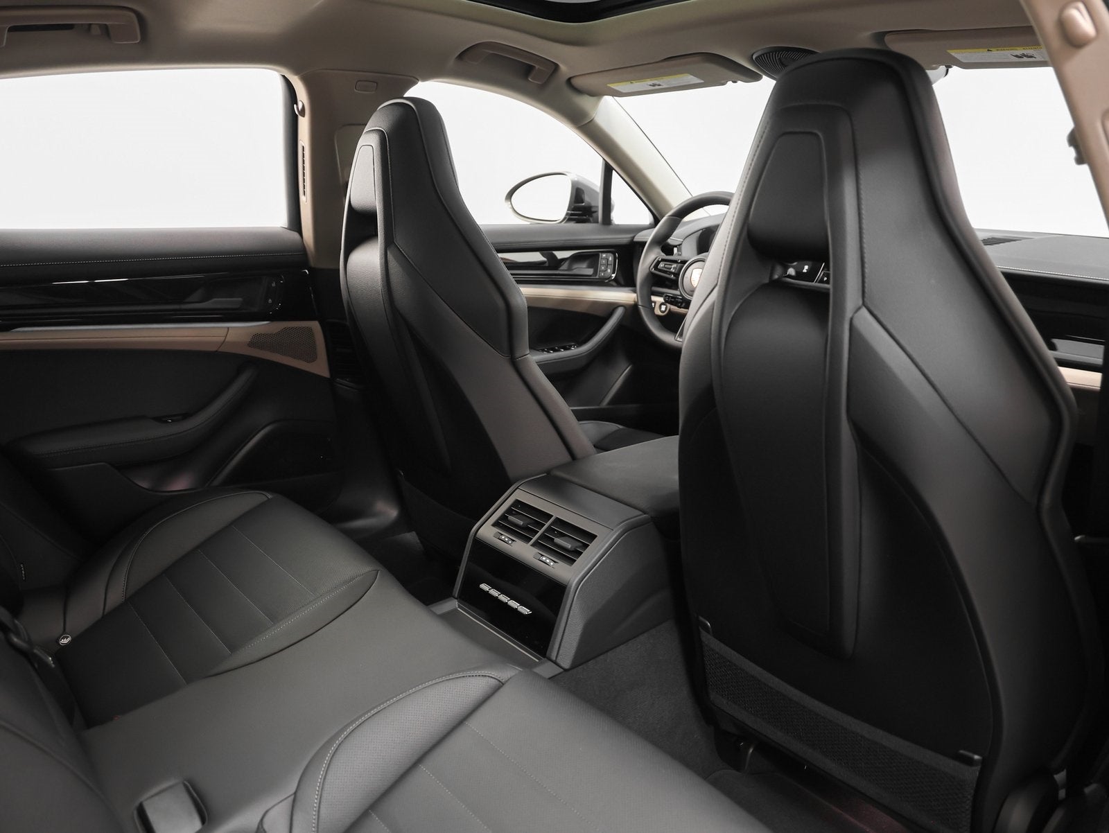 2026 Porsche Panamera 4