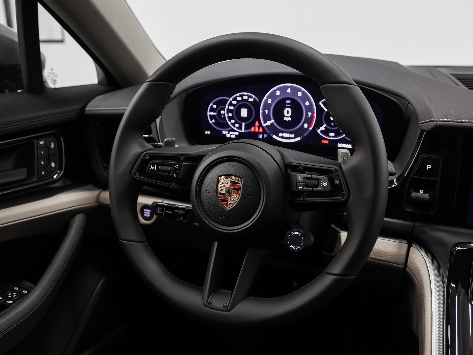 2026 Porsche Panamera 4