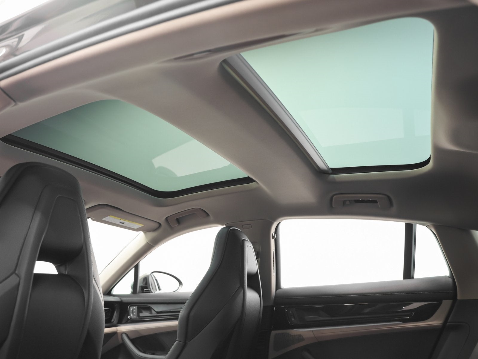 2026 Porsche Panamera 4