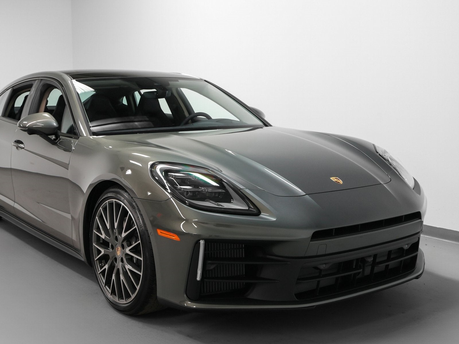 2026 Porsche Panamera 4