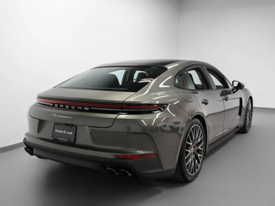 2026 Porsche Panamera 4
