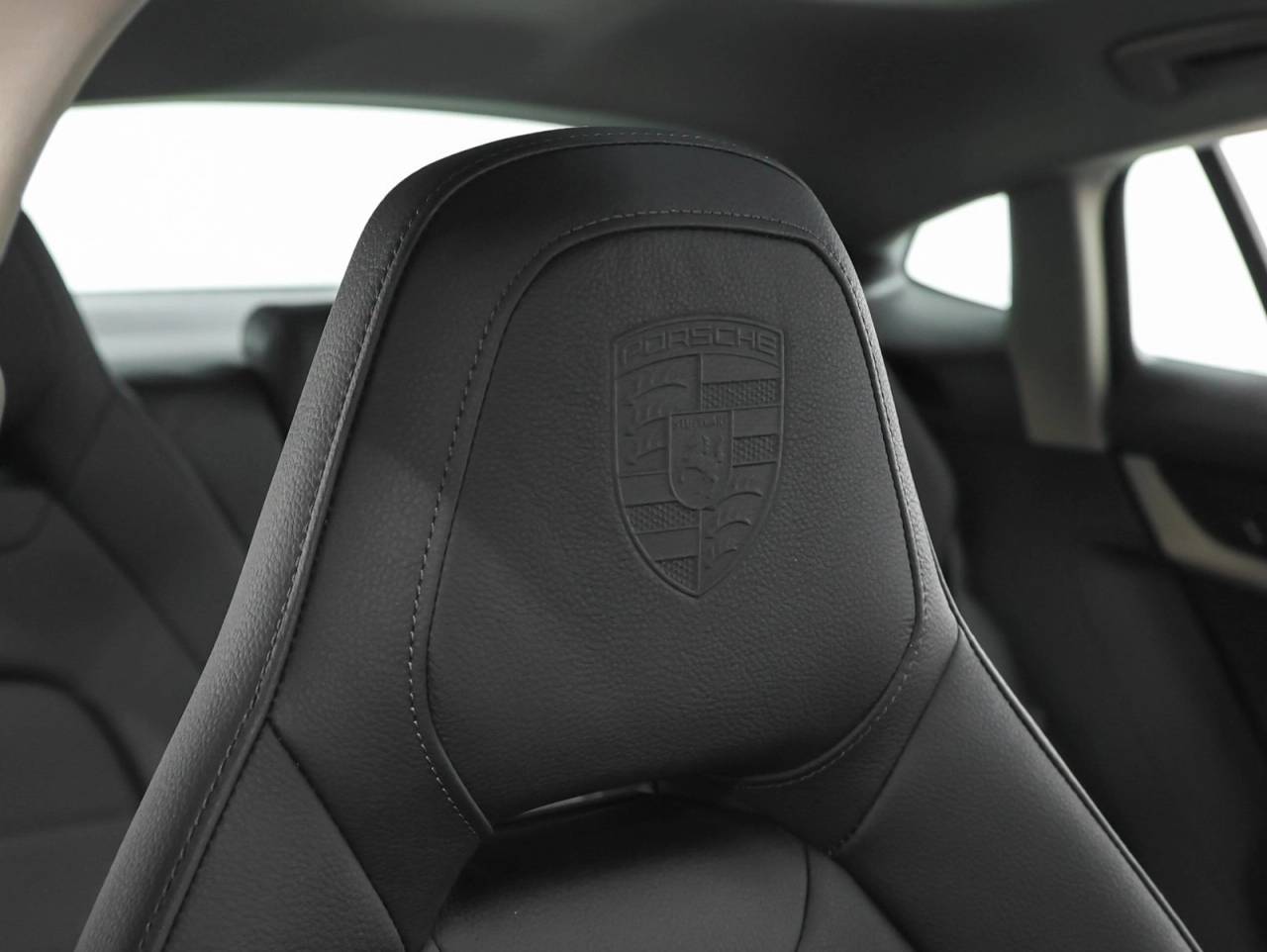 2026 Porsche Panamera 4