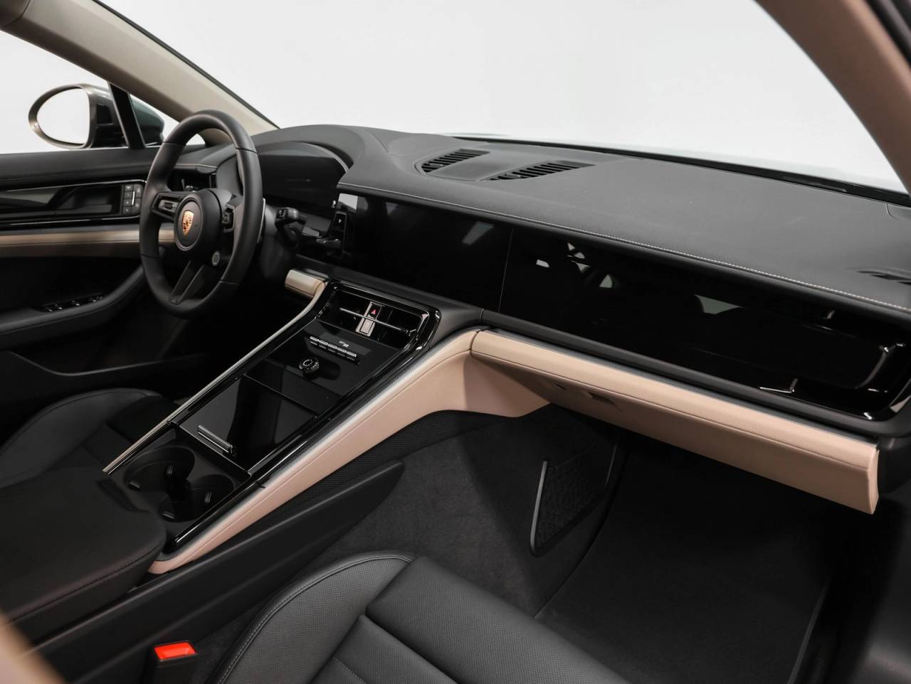 2026 Porsche Panamera 4