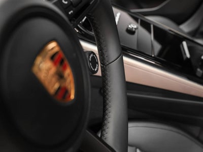 2026 Porsche Panamera 4