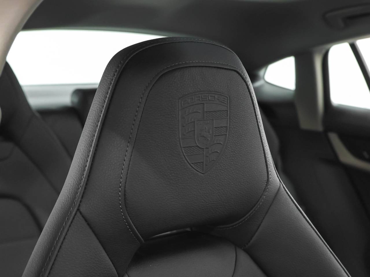 2026 Porsche Panamera 4