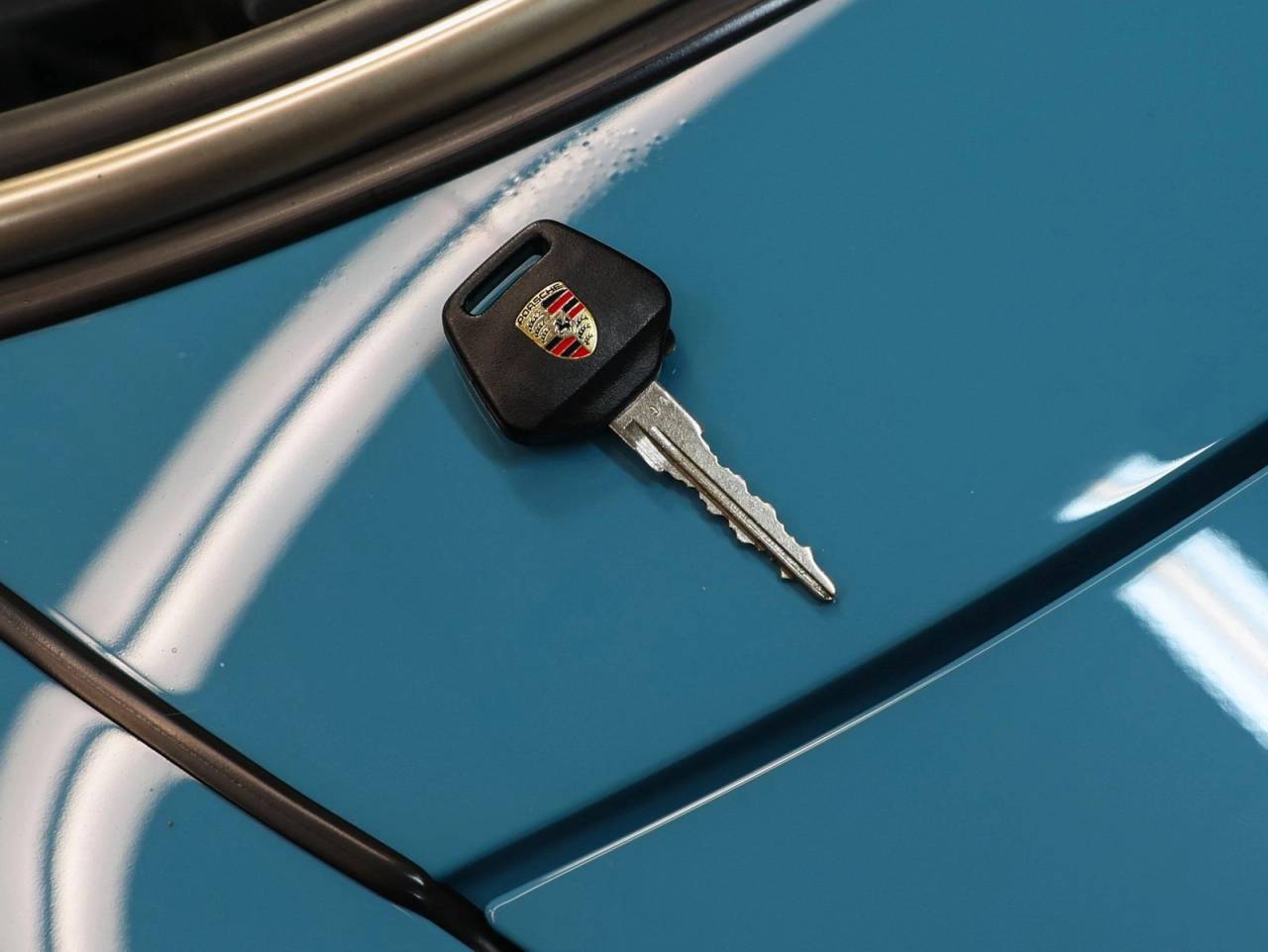 1989 Porsche 911 911 Carrera 4 Coupe