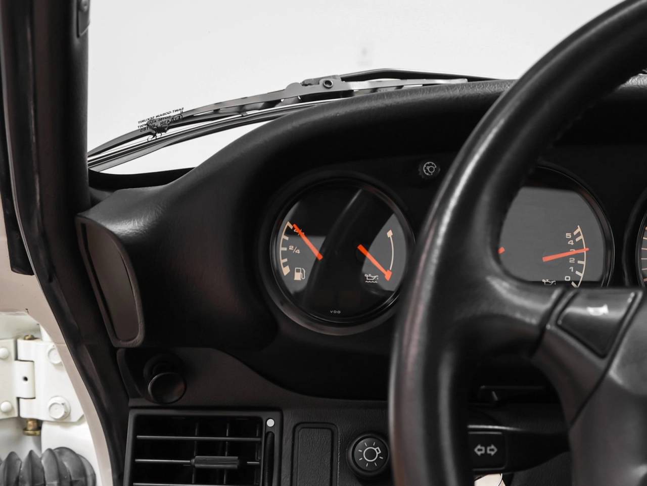 1994 Porsche 911 911 Carrera 4 Coupe Turbo-Look