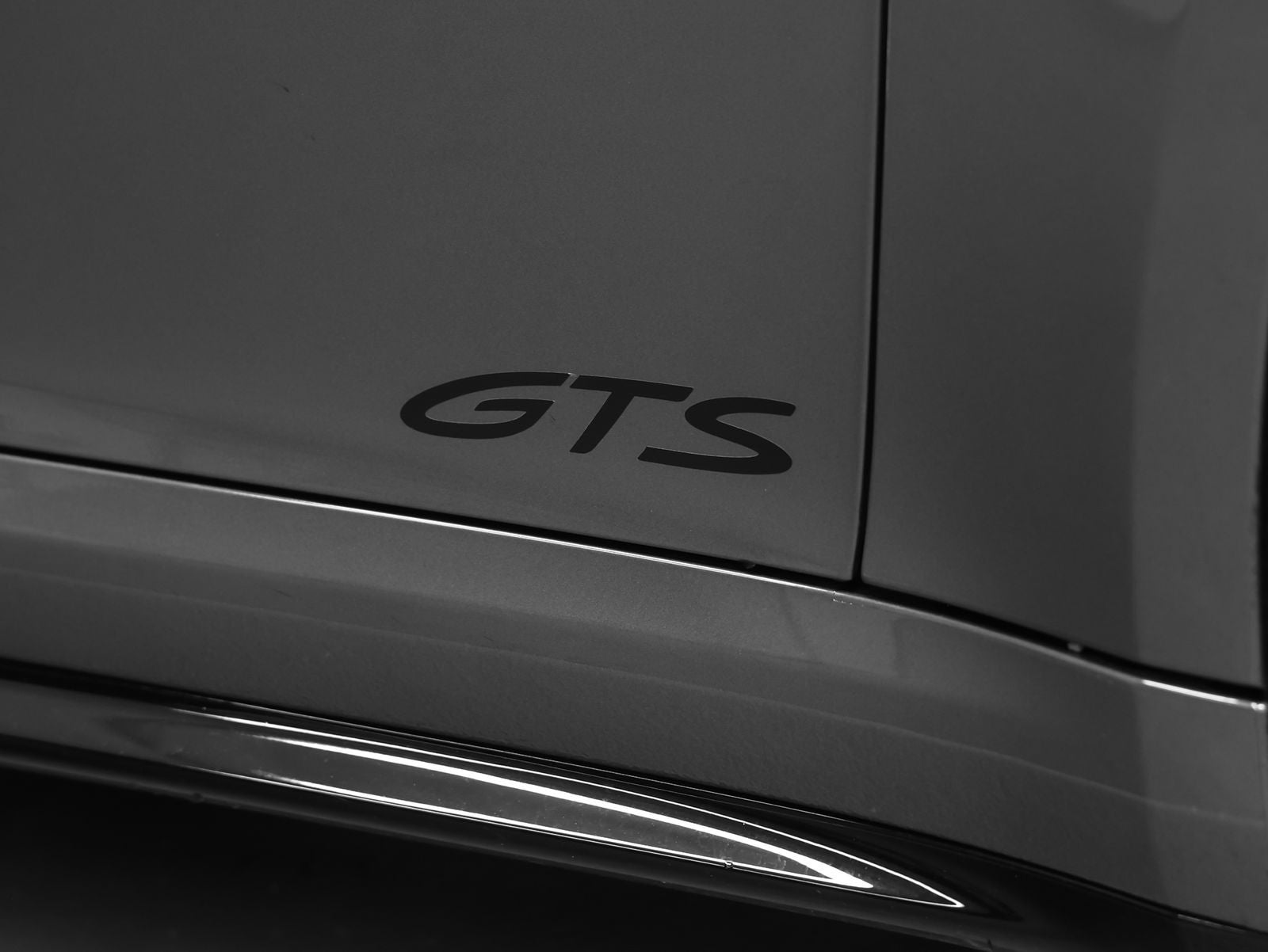 2022 Porsche 911 Carrera 4 GTS