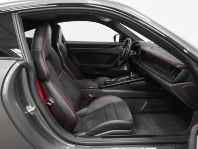 2022 Porsche 911 Carrera 4 GTS