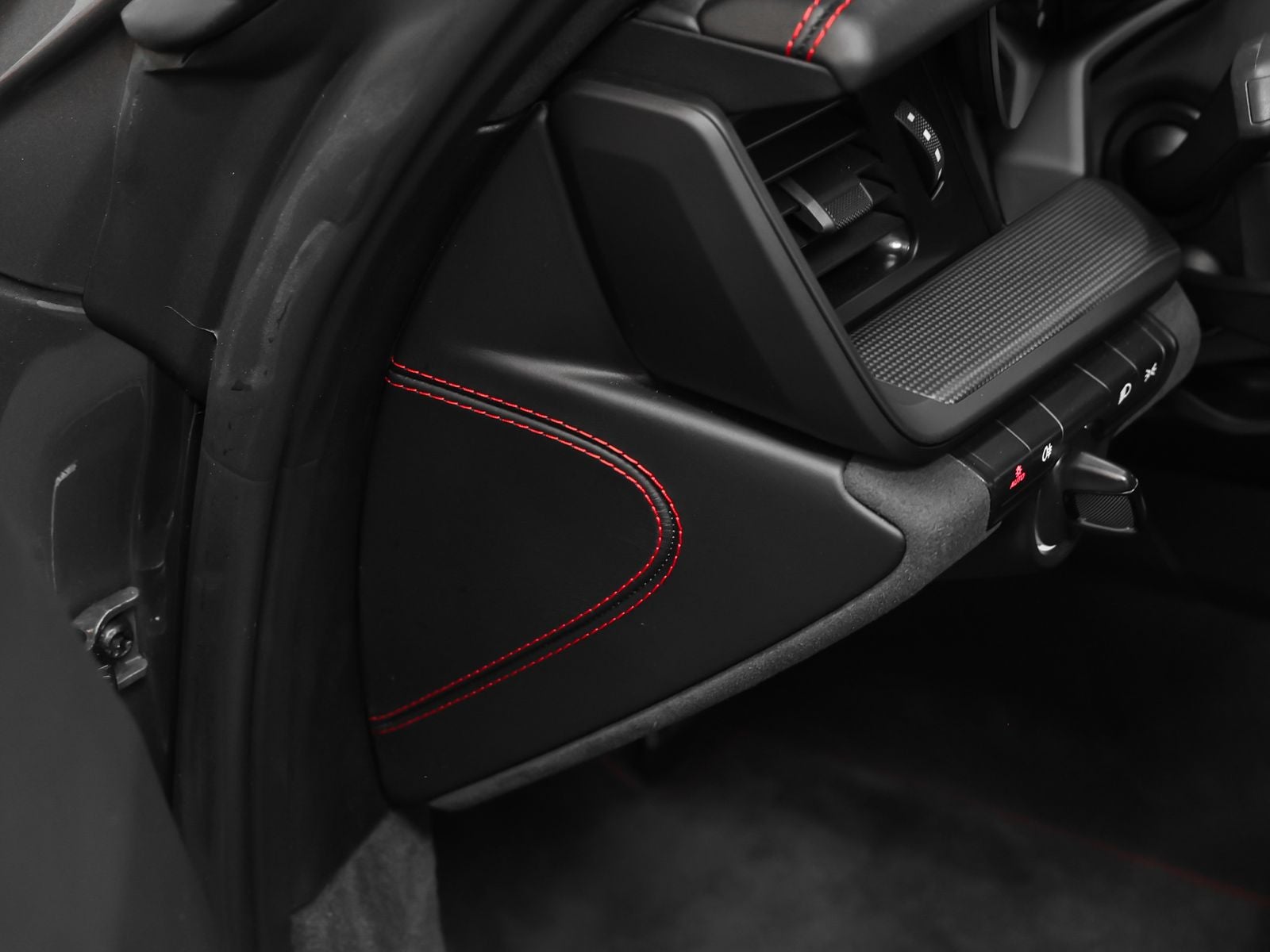 2022 Porsche 911 Carrera 4 GTS