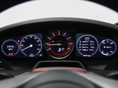 2022 Porsche 911 Carrera 4 GTS