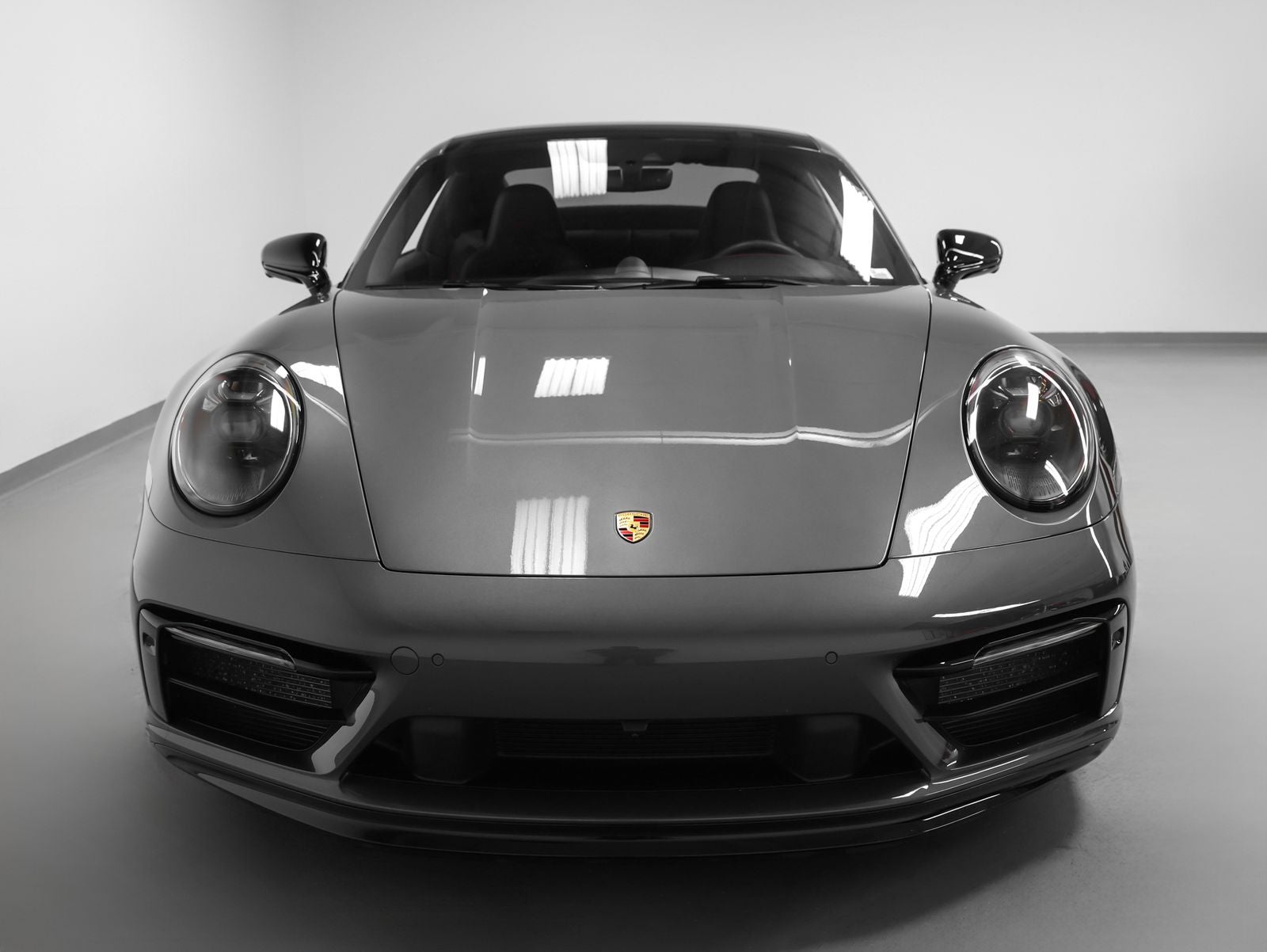 2022 Porsche 911 Carrera 4 GTS