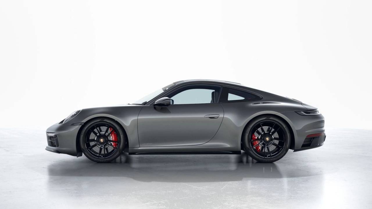 2022 Porsche 911 Carrera 4 GTS