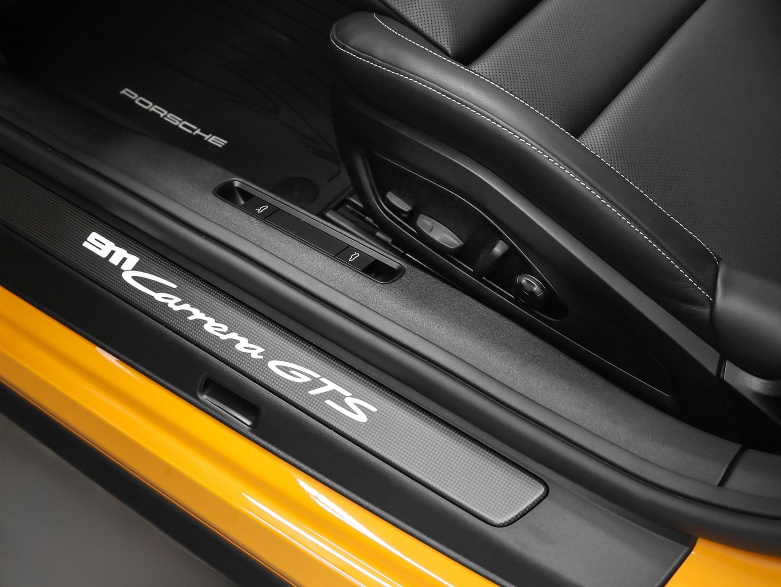 2025 Porsche 911 911 Carrera GTS