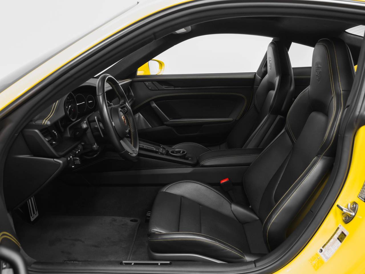 2024 Porsche 911 Carrera GTS