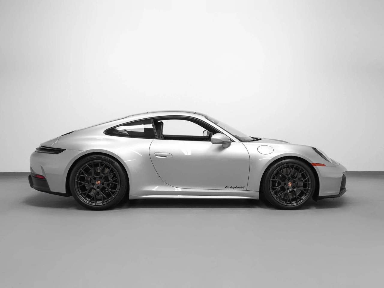 2026 Porsche 911 Carrera GTS