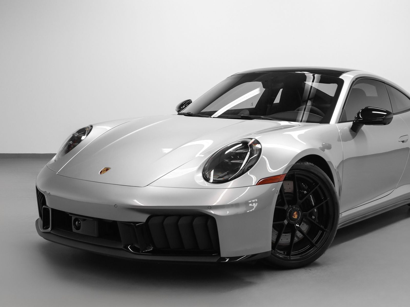 2025 Porsche 911 Carrera GTS