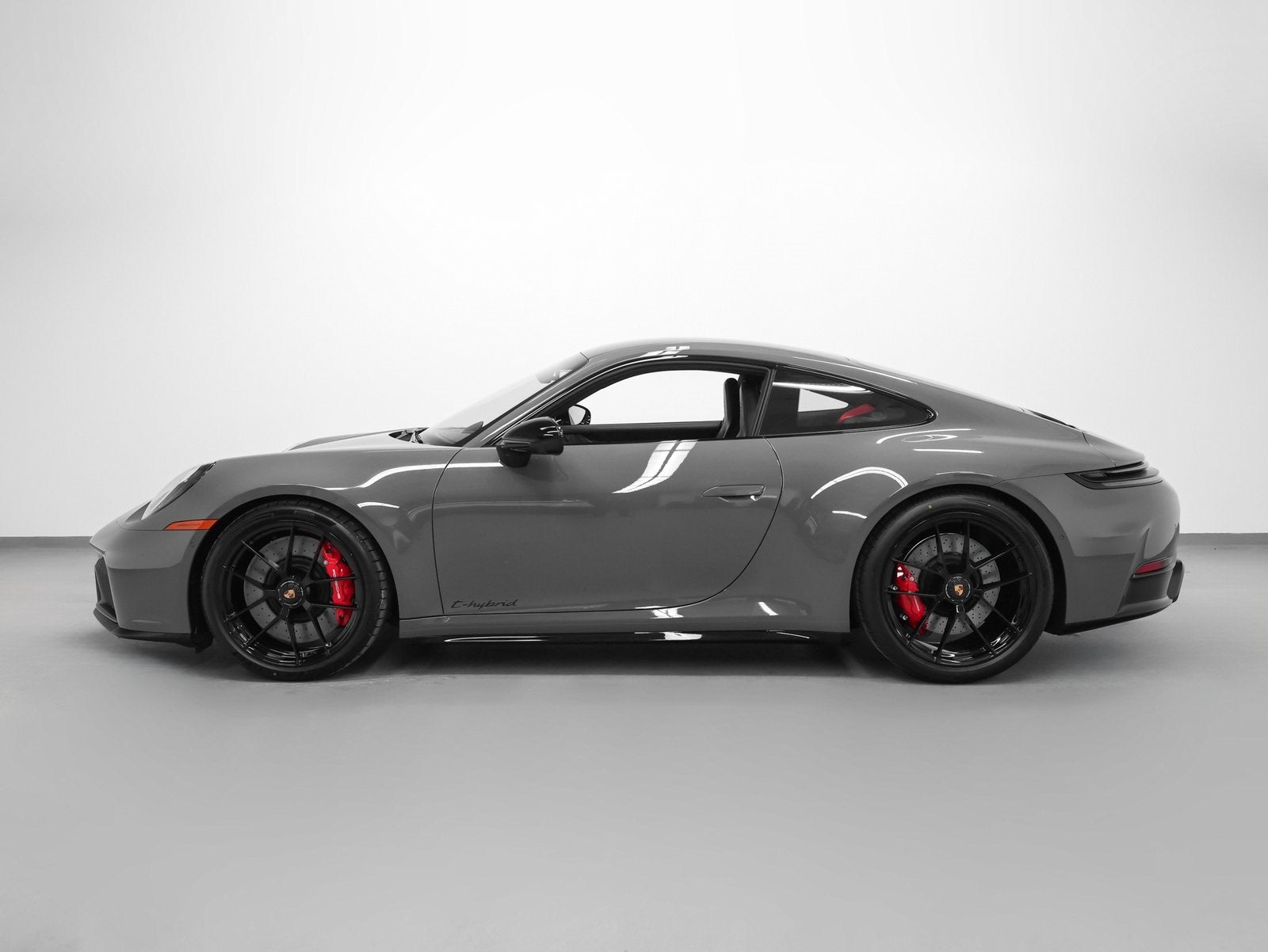 2026 Porsche 911 911 Carrera 4 GTS